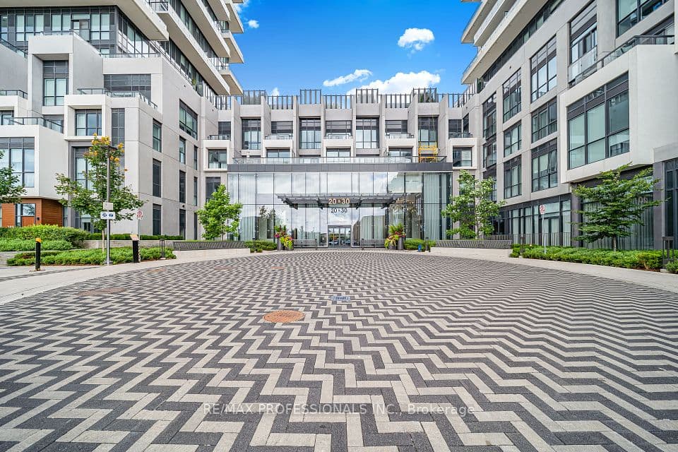 30 Inn The Park Drive 407, Toronto, ON M3C 0P7 – photo 2