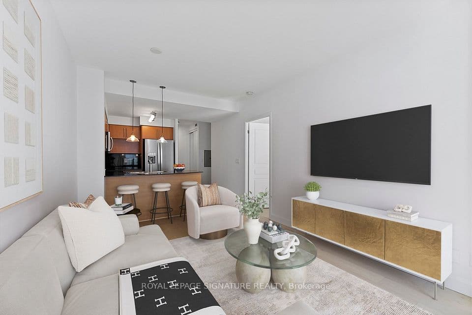 18 YONGE Street PH11, Toronto, ON M5E 1Z8 – main photo
