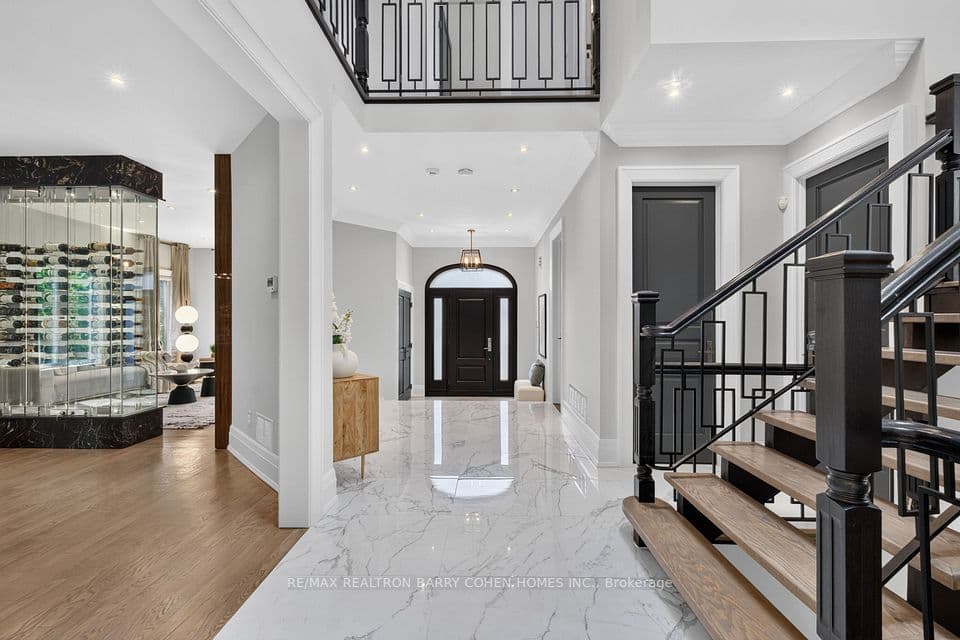 33 Munro Boulevard, Toronto, ON M2P 1C1 – photo 3