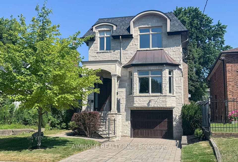 212 Hollywood Avenue, Toronto, ON M2N 3K6 – main photo