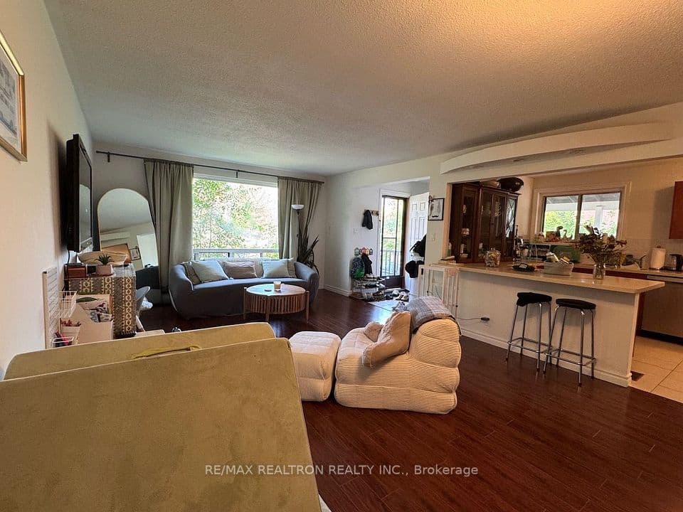 22 Rochelle Crescent, Toronto, ON M2J 1Y4 – photo 3