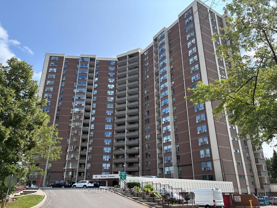15 Vicora Linkway 416, Toronto, ON M3C 1A7 – main photo