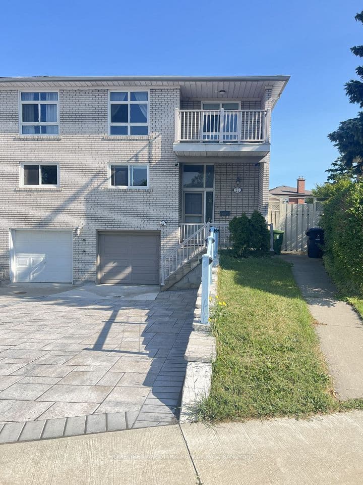 27 Tillplain Road, Toronto, ON M3H 5R1 – photo 2