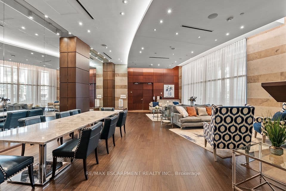 2181 Yonge Street 603, Toronto, ON M4S 3H7 – photo 3