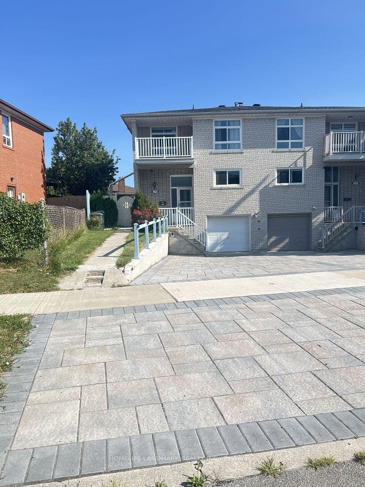 29 Tillplain Road, Toronto, ON M3H 5R1 – photo 3