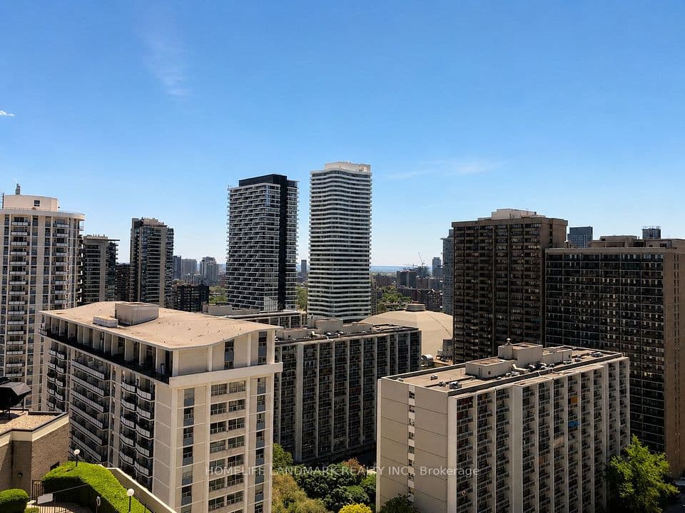 18 Maitland Terrace E 2402, Toronto, ON M4Y 0H2 – photo 3
