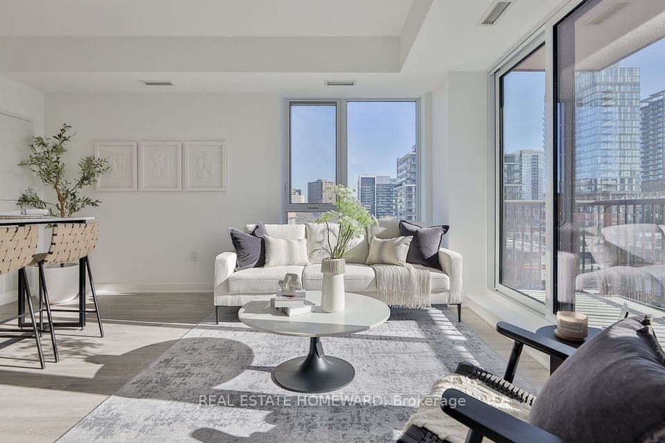 10 Oak Street 1703, Toronto, ON M5A 0Z1 – photo 2