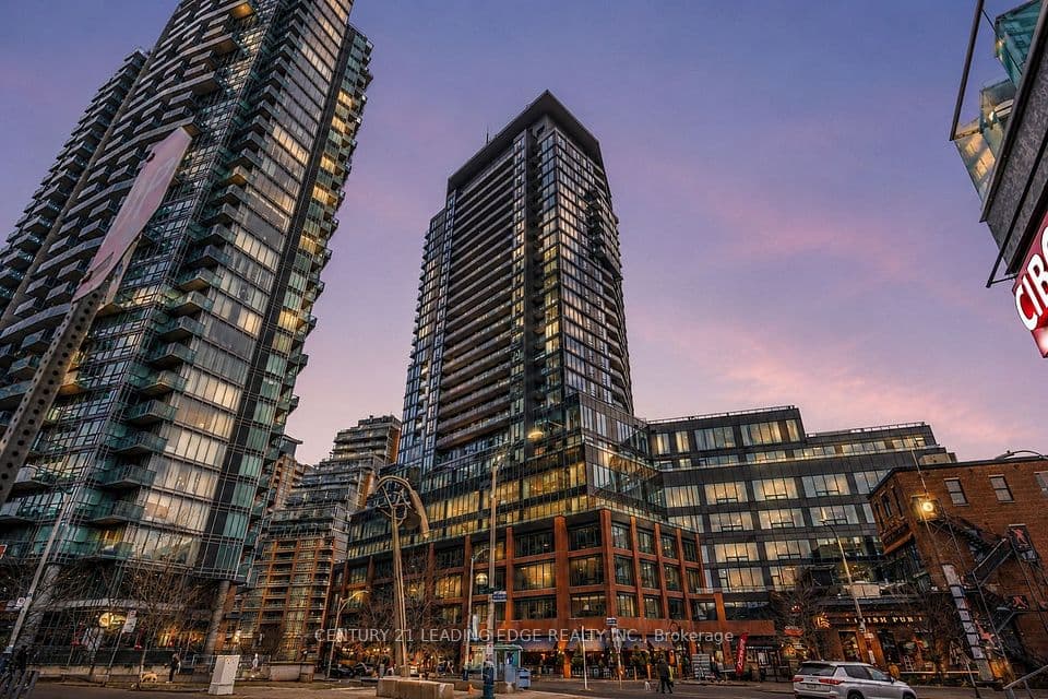 135 East Liberty Street 1107, Toronto, ON M6K 3K4 – main photo