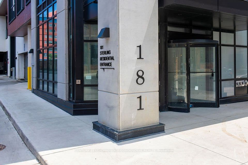 181 Sterling Road 315, Toronto, ON M6R 2B2 – photo 2