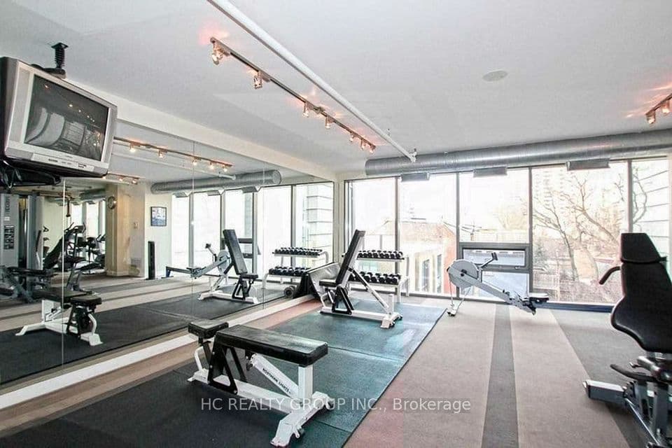 285 Mutual Street 1905, Toronto, ON M4Y 3C5 – photo 3
