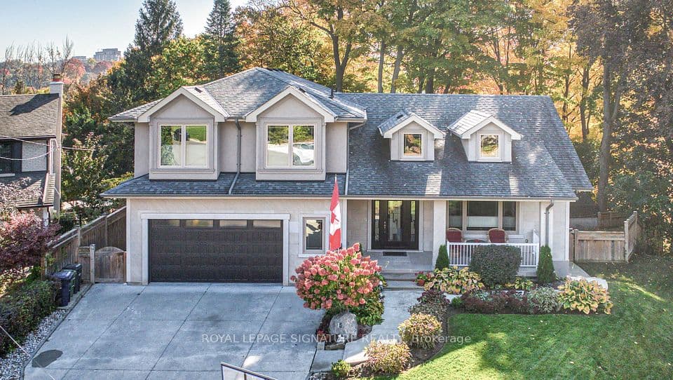 15 Sulkara Court, Toronto, ON M4A 2G8 – main photo