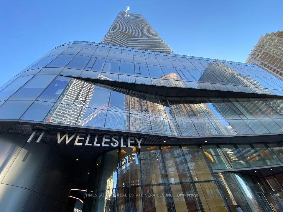 11 Wellesley Street W 1008, Toronto, ON M4Y 0G4 – main photo