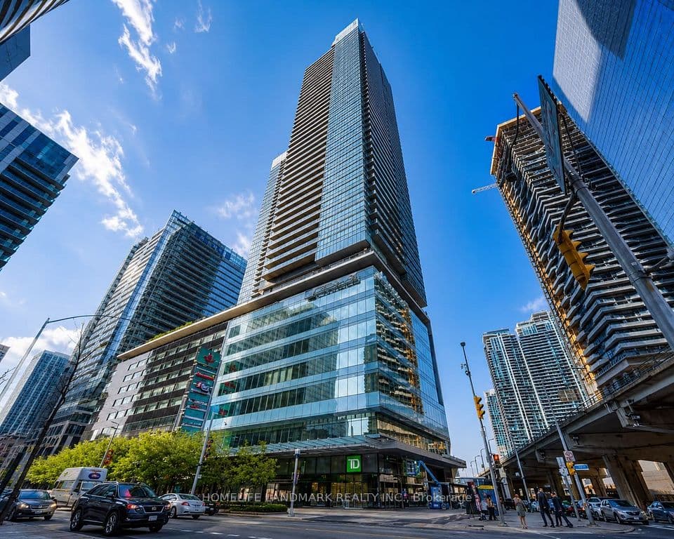 55 bremner Boulevard 4003, Toronto, ON M5J 0A6 – main photo