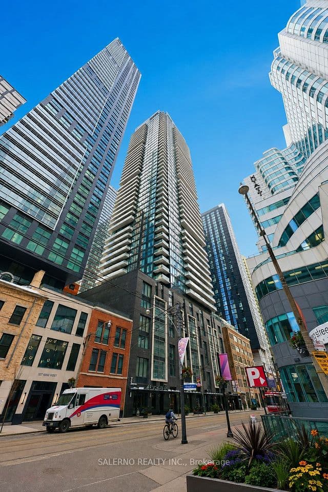 125 Blue Jays Way 5503, Toronto, ON M5V 0N5 – photo 2