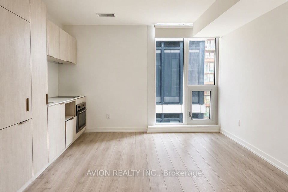 77 Shuter Street 731, Toronto, ON M5B 0B8 – photo 3