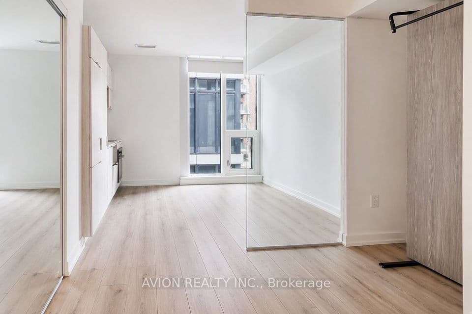 77 Shuter Street 731, Toronto, ON M5B 0B8 – photo 2