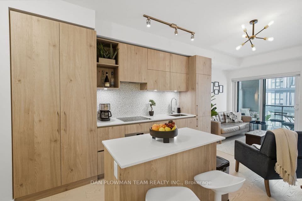 1 Yorkville Avenue 901, Toronto, ON M4W 0B1 – photo 2