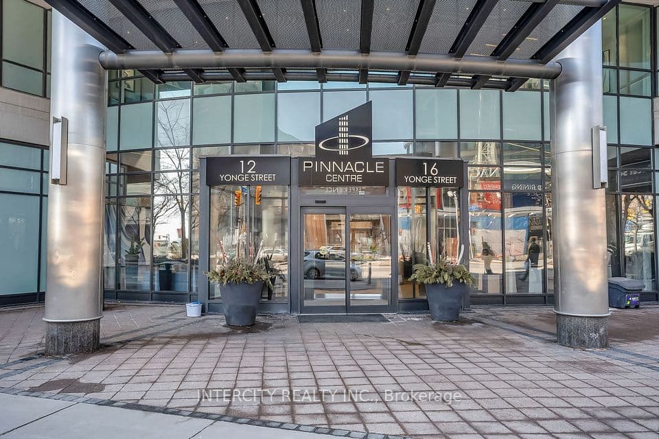 12 Yonge Street 1010, Toronto, ON M5E 1Z9 – photo 2