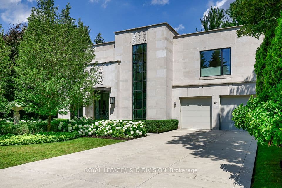 20 Forest Glen Crescent, Toronto, ON M4N 2E8 – main photo