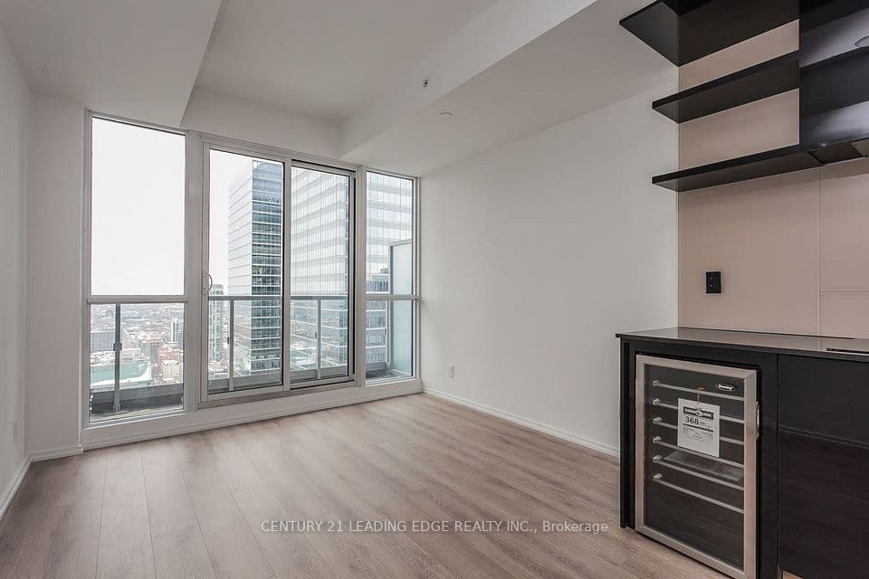 70 Temperance Street 4404, Toronto, ON M5H 0B1 – photo 2