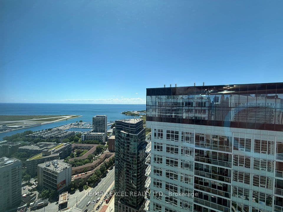 17 Bathurst Street 4606, Toronto, ON M5V 0N1 – photo 2