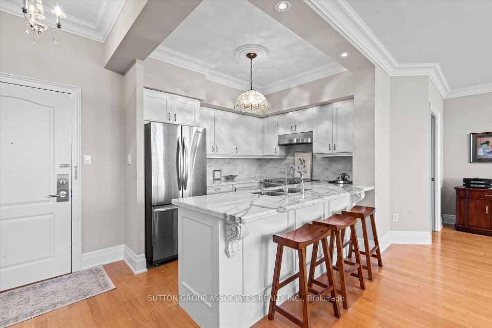 18 Wanless Avenue PH6, Toronto, ON M4N 3R9 – photo 3