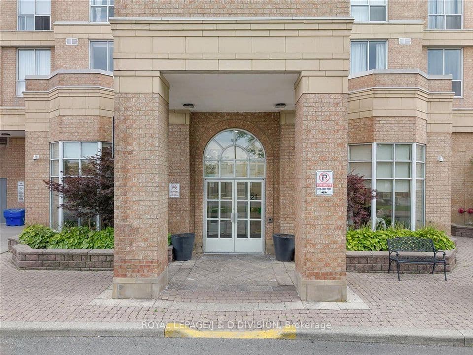 21 Overlea Boulevard 1306, Toronto, ON M4H 1P2 – photo 2
