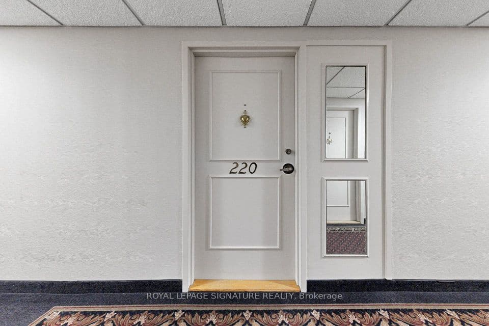 4005 Don Mills Road 220, Toronto, ON M2H 3J9 – photo 2