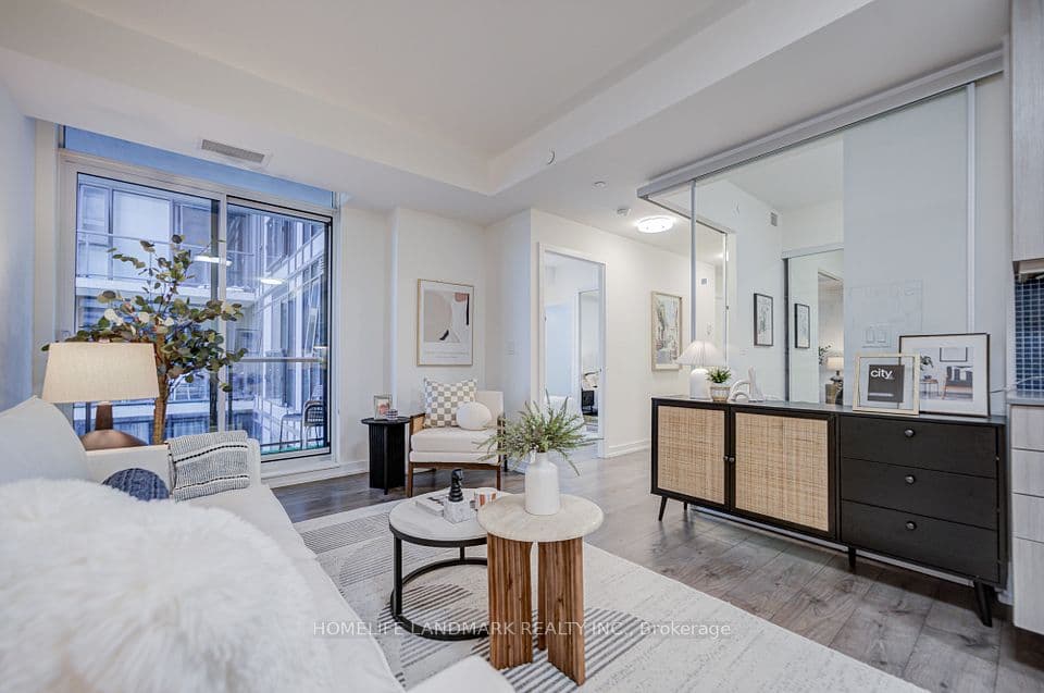 297 College Street 901, Toronto, ON M5T 1S2 – photo 3