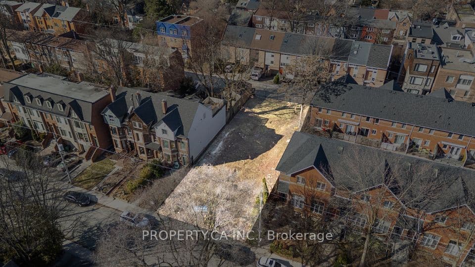239B Milan Street, Toronto, ON M5A 4C3 – photo 3