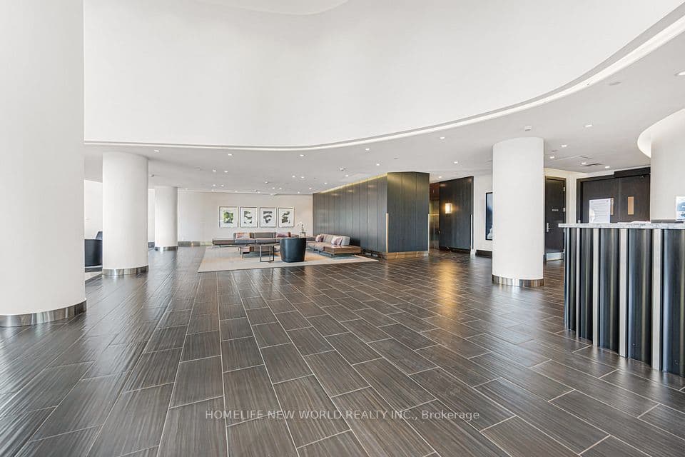1815 Yonge Street 1605, Toronto, ON M4T 2A4 – photo 3