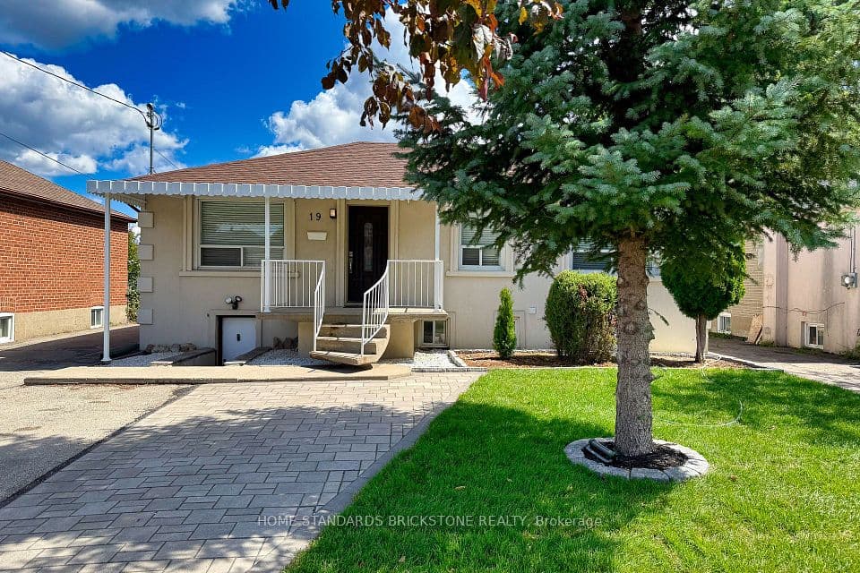 19 Granite Street, Toronto, ON M3H 3K1 – photo 3