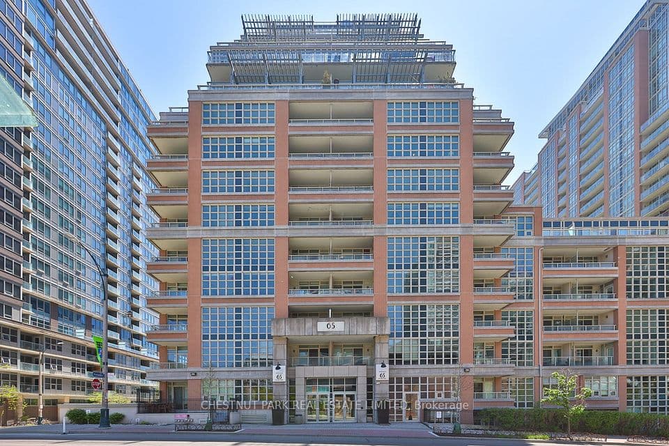 65 East Liberty Street 913, Toronto, ON M6K 3R2 – main photo