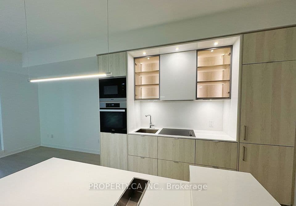 11 Yorkville Avenue 1007, Toronto, ON M4W 0B7 – photo 2