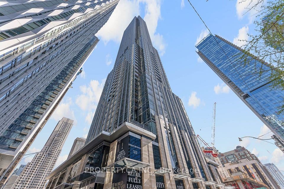 11 Yorkville Avenue 1007, Toronto, ON M4W 0B7 – main photo