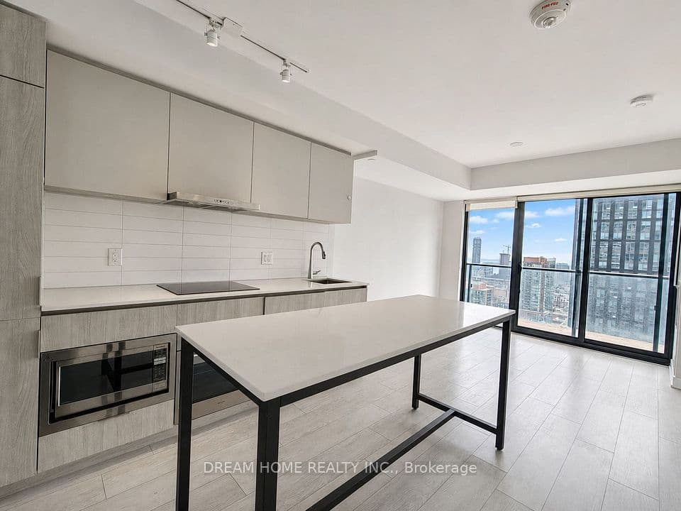 47 Mutual Street 2808, Toronto, ON M5B 0C6 – photo 2