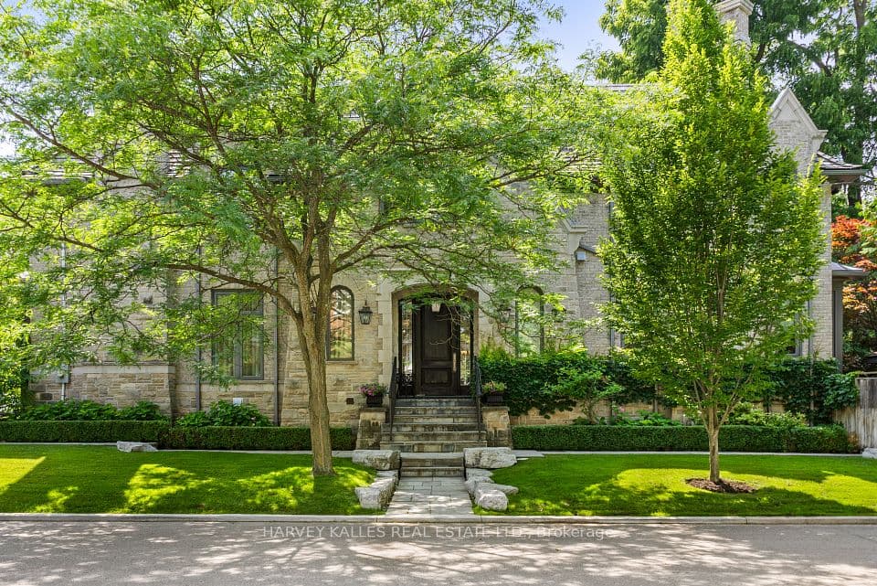 6 Vesta Drive, Toronto, ON M5P 2Z3 – photo 3