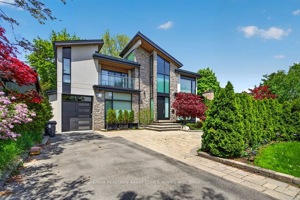 16 Chipping Road, Toronto, ON M3B 1L1 – photo 2