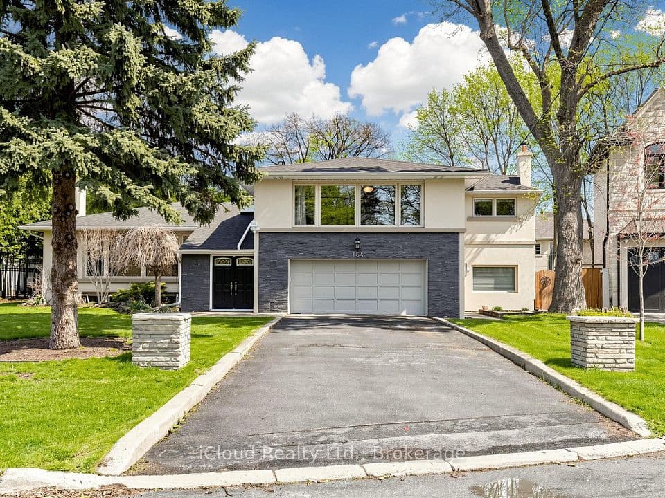 164 Munro Boulevard, Toronto, ON M2P 1C8 – main photo