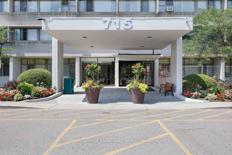 715 Don Mills Road 2502, Toronto, ON M3C 1S5 – photo 2