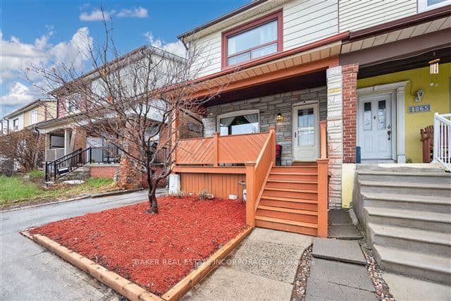 1867 Dufferin Street, Toronto, ON M6E 3P5 – main photo