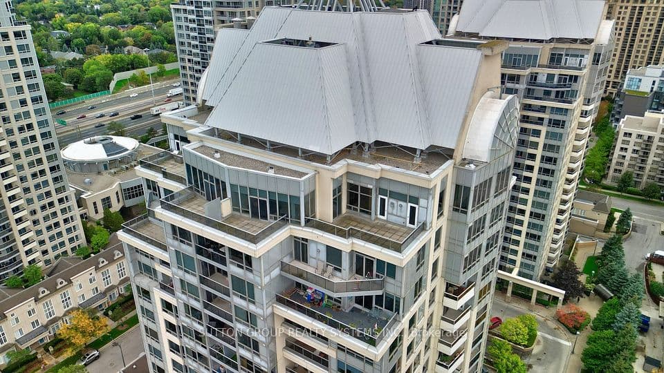 8 Rean Drive UPH 03, Toronto, ON M2K 3B9 – main photo