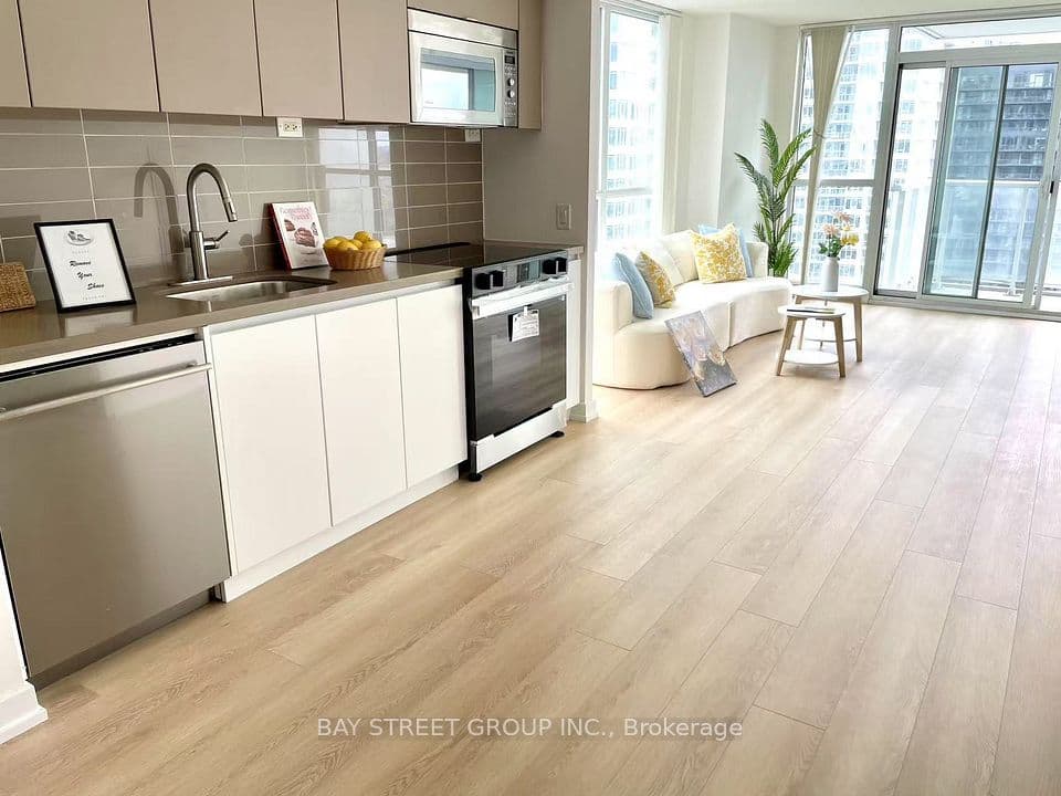 75 Queens Wharf Road 2908, Toronto, ON M5V 0J8 – photo 3