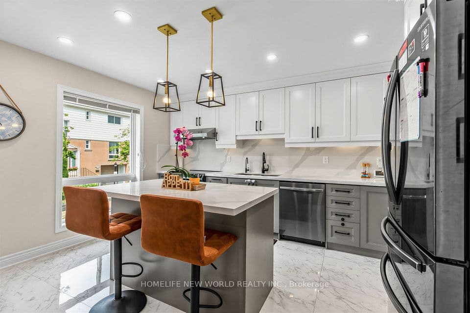 19 Liszt Gate 306, Toronto, ON M2H 1G6 – main photo