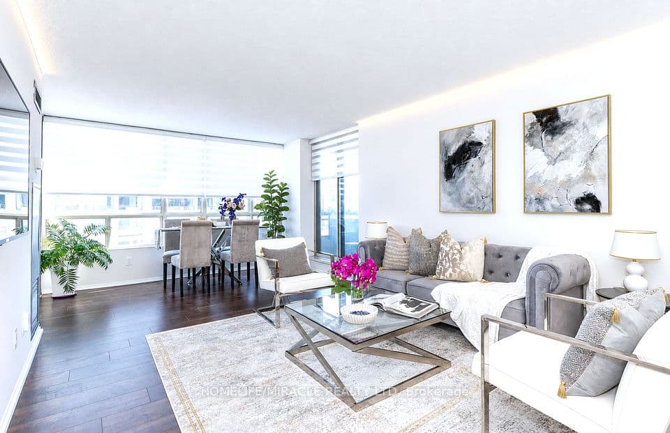 5785 Yonge Street 306, Toronto, ON M2M 4J2 – main photo