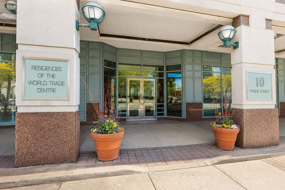 10 Yonge Street 2610, Toronto, ON M5E 1R4 – photo 2