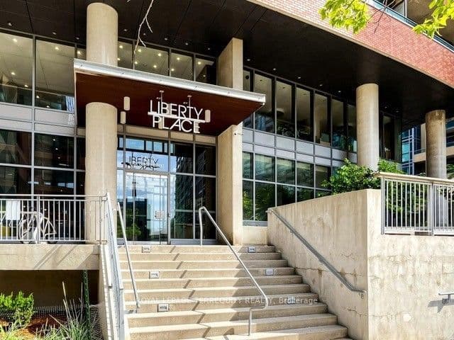150 E Liberty Street 1418, Toronto, ON M6K 3R5 – main photo
