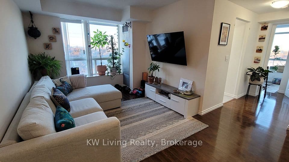 28 Pemberton Avenue 903, Toronto, ON M2M 4L1 – photo 2