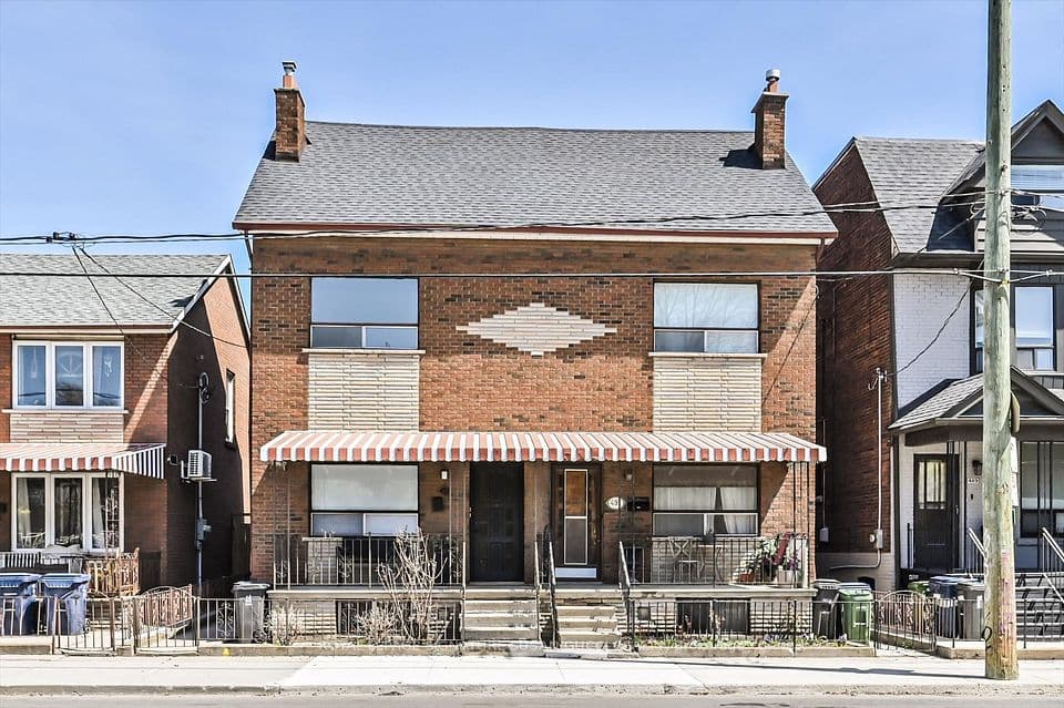 493 Ossington Avenue, Toronto, ON M6G 3T3 – main photo