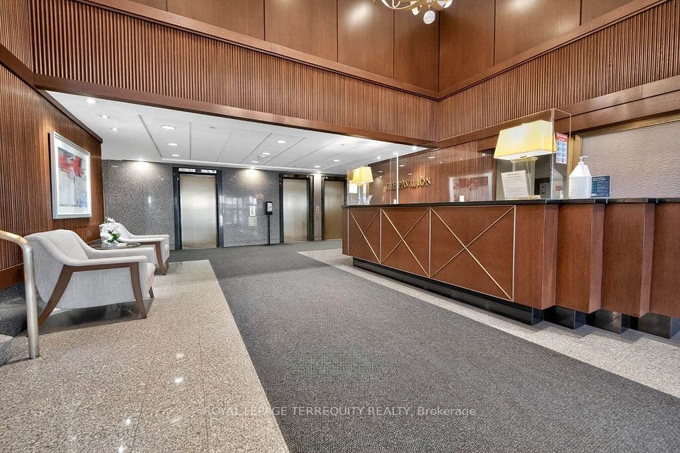 10 Kenneth Avenue 1805, Toronto, ON M2N 6K6 – photo 2